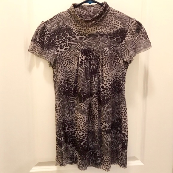 Light-Weight Animal Print Top - Picture 1 of 8